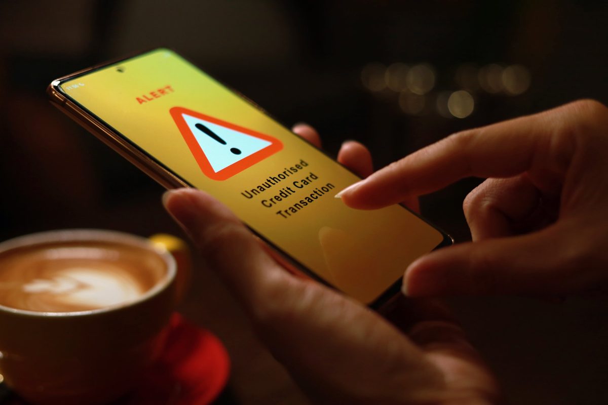 لا تقم فقط بتسليم KTP الخاص بك! طريقة عمل جريمة Paylater هي التجسس على المستخدمين غير الحذرين